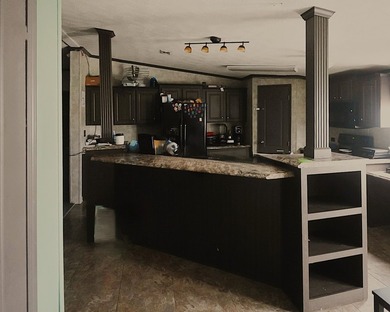 MOTIVATED SELLER!!!! needing to move for new work and school - photo 6
