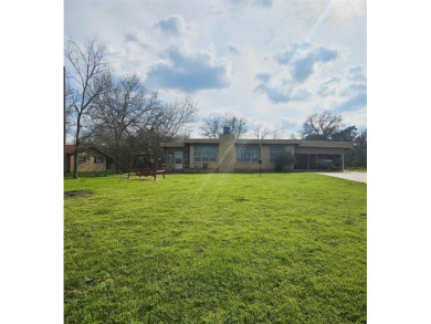 The Lake Leisure is now available! This Mid-Century Modern home - Lake Home For Sale in Clifton, Texas
