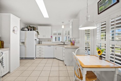 Charming Beachcomber model offering 2 spacious bedrooms, 2 baths - photo 1