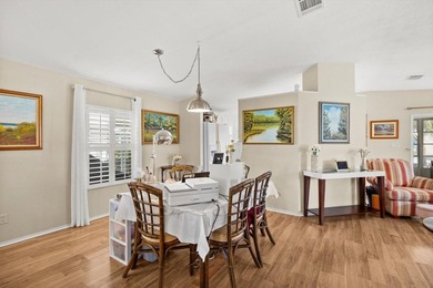 Charming Beachcomber model offering 2 spacious bedrooms, 2 baths - photo 7