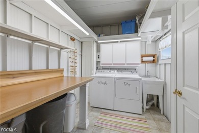 PRETTY, LIGHT AND BRIGHT, TWO-BED, TWO-BATH HOME ON THE MARKET - photo 31