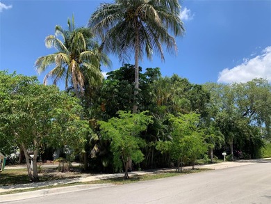 Exceptional corner-lot duplex in sought-after Tarpon River - photo 41