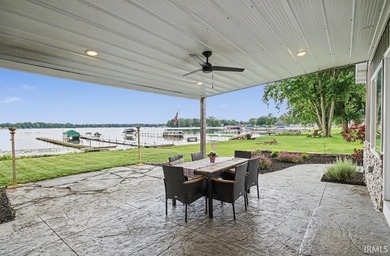 Lake living awaits!! This beautiful 3-bedroom, 2-bath home - photo 12
