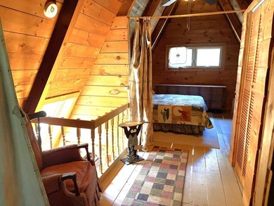 Want a piece of iconic history? This 3 BR 1 bath year round - photo 17