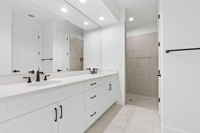 Welcome to this exceptional 2022 custom-built 4-bedroom, 3-bath - photo 26