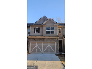 Lake Lanier Townhome/Townhouse For Sale in Flowery Branch Georgia