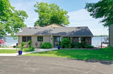 Welcome to *The SS Iverson* a totally renovated waterfront home - photo 11