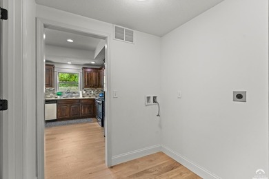 Welcome to this beautiful South facing 2 story with an open - photo 14