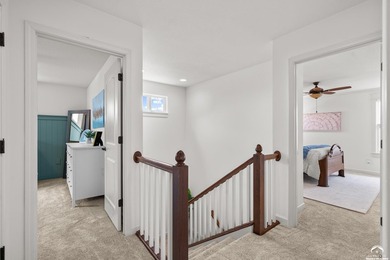 Welcome to this beautiful South facing 2 story with an open - photo 15