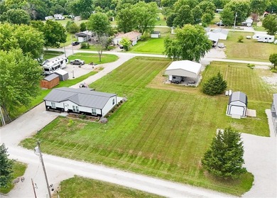 3 Full LOTS!!! 1) 3br 2 Ba updated in Rustic decor home with a - photo 17