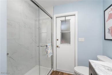 BACK ON THE MARKET, DUE TO BUYER FINANCING FALLING THROUGH- - photo 22