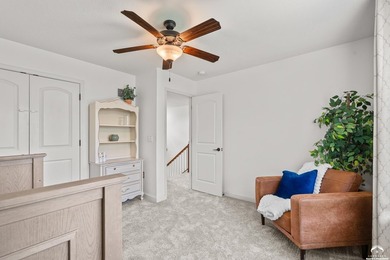 Welcome to this beautiful South facing 2 story with an open - photo 23