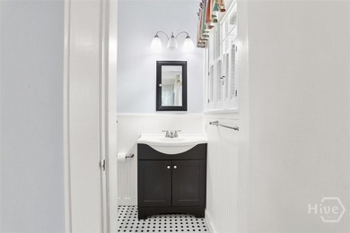 Fantastic Brick Bungalow In The Ardsley Park Area. The Home Has - photo 26