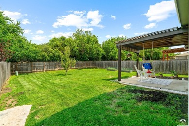 Welcome to this beautiful South facing 2 story with an open - photo 30