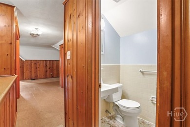 Fantastic Brick Bungalow In The Ardsley Park Area. The Home Has - photo 37
