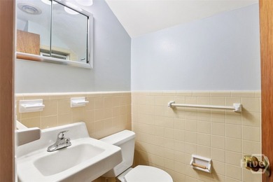 Fantastic Brick Bungalow In The Ardsley Park Area. The Home Has - photo 38