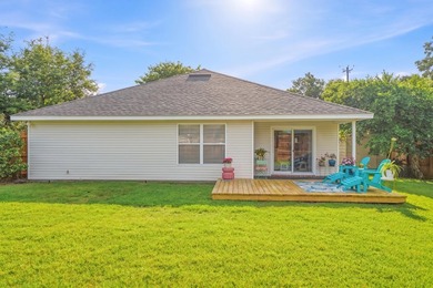 Move-in ready and just minutes from Hurlburt Field! Welcome to - photo 40