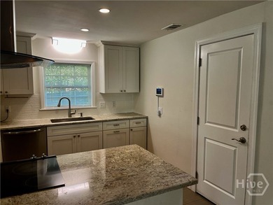 Charming bungalow located in the Ardsley Park area. Split - photo 7
