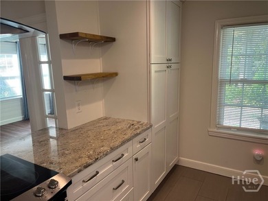 Charming bungalow located in the Ardsley Park area. Split - photo 8