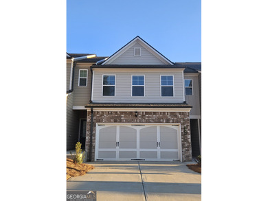 Lake Lanier Townhome/Townhouse For Sale in Flowery Branch Georgia