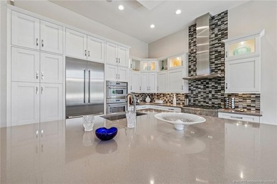 Recently built and meticulously maintained, this exceptional - photo 14