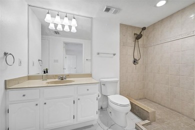 We are pleased to present this exclusive and elegant condominium - photo 22