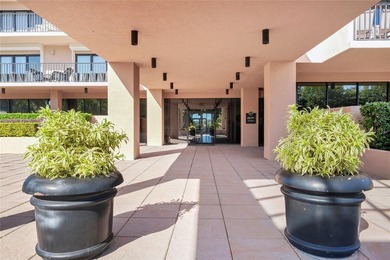 We are pleased to present this exclusive and elegant condominium - photo 28