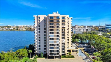 We are pleased to present this exclusive and elegant condominium - photo 42