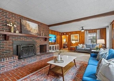 (private lake, pond, creek) Home Active Under Contract in Cartersville Georgia