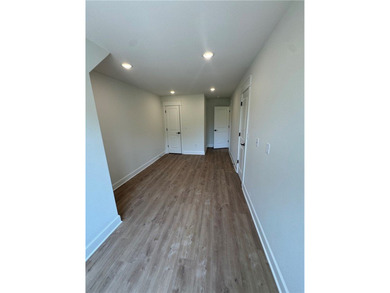 Experience luxury New Construction living in beautiful Bella - photo 22