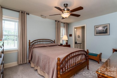 Welcome to the style and comfort of The Peninsula in this - photo 24