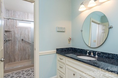 Welcome to the style and comfort of The Peninsula in this - photo 26