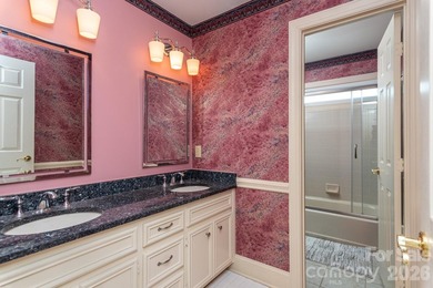 Welcome to the style and comfort of The Peninsula in this - photo 28
