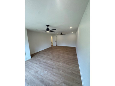 Experience luxury New Construction living in beautiful Bella - photo 29
