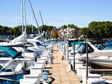 Welcome to the style and comfort of The Peninsula in this - photo 44