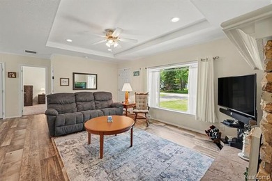 Better than new & truly turnkey! Built in 2021, this custom - photo 5