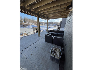 All the heavy lifting is done on this lakefront ranch: new - photo 13