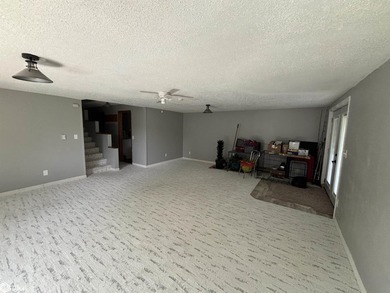 All the heavy lifting is done on this lakefront ranch: new - photo 19