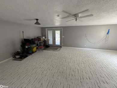 All the heavy lifting is done on this lakefront ranch: new - photo 20
