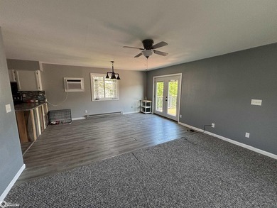 All the heavy lifting is done on this lakefront ranch: new - photo 21