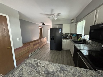 All the heavy lifting is done on this lakefront ranch: new - photo 24