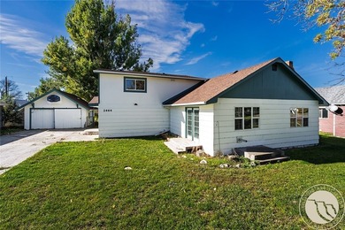 Yellowstone River Home For Sale in Worden Montana