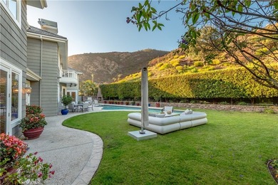 An absolutely extraordinary custom Cape Cod with the premier - photo 5