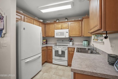 Welcome to 115 Bella Way in the centrally located Azalea Square - photo 11