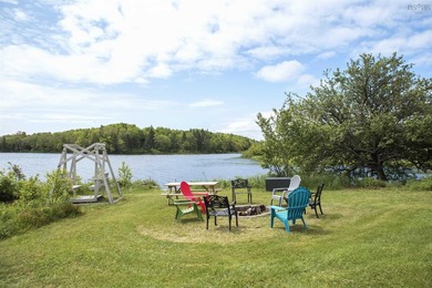 Own a piece of Canadian music history with this expansive 5 - photo 42