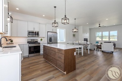 Thoughtfully designed with everyday living in mind, this - photo 8