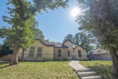 Eagle Mountain Lake Home For Sale in Azle Texas