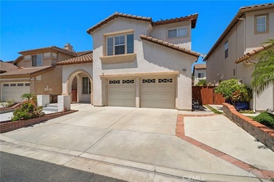 Stunning beautifully upgraded single family detached home in the - photo 2
