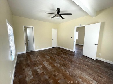 Prime Investment Opportunity in Long Beach! This fully - photo 11