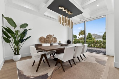 A contemporary, elegantly designed 4,715 sq ft, 4 BR, 5.5 BA - photo 14